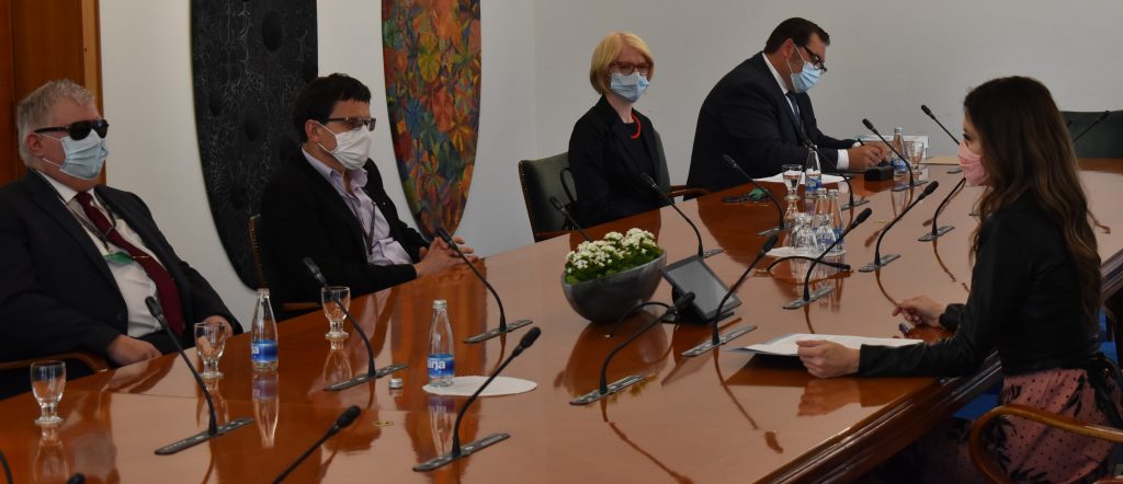 Predstavniki Zveze na sestanku s poslanko